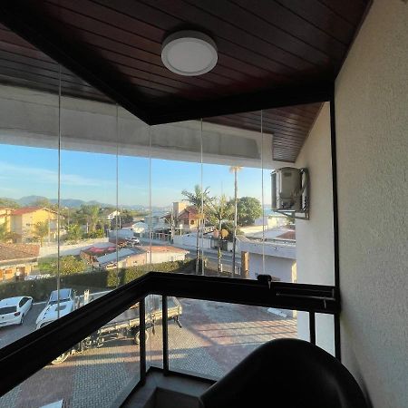 Appartamento Apartamento Florianopolis Ponta Das Canas Esterno foto